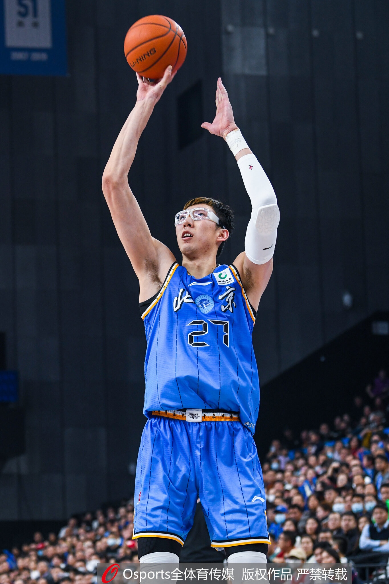 网页版登录入口-媒体人：没有周琦的护筐 山西末节如鱼得水 球球都往内线强攻