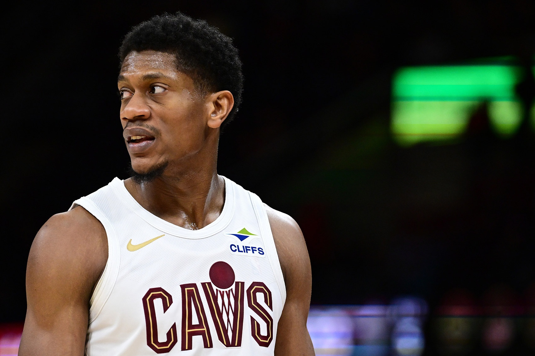 kaiyun 官网-很坚决！格威强打造亨特犯规 骑士挑战成功改判进攻犯规